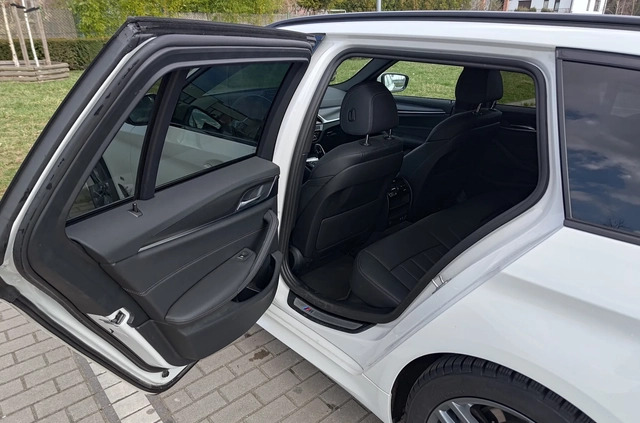 BMW Seria 5 cena 179998 przebieg: 95060, rok produkcji 2021 z Wrocław małe 301